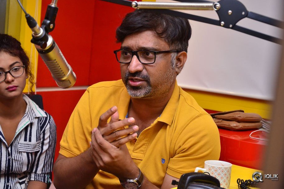 Ami-Thumi-Movie-First-Song-Launch-At-Radio-Mirchi